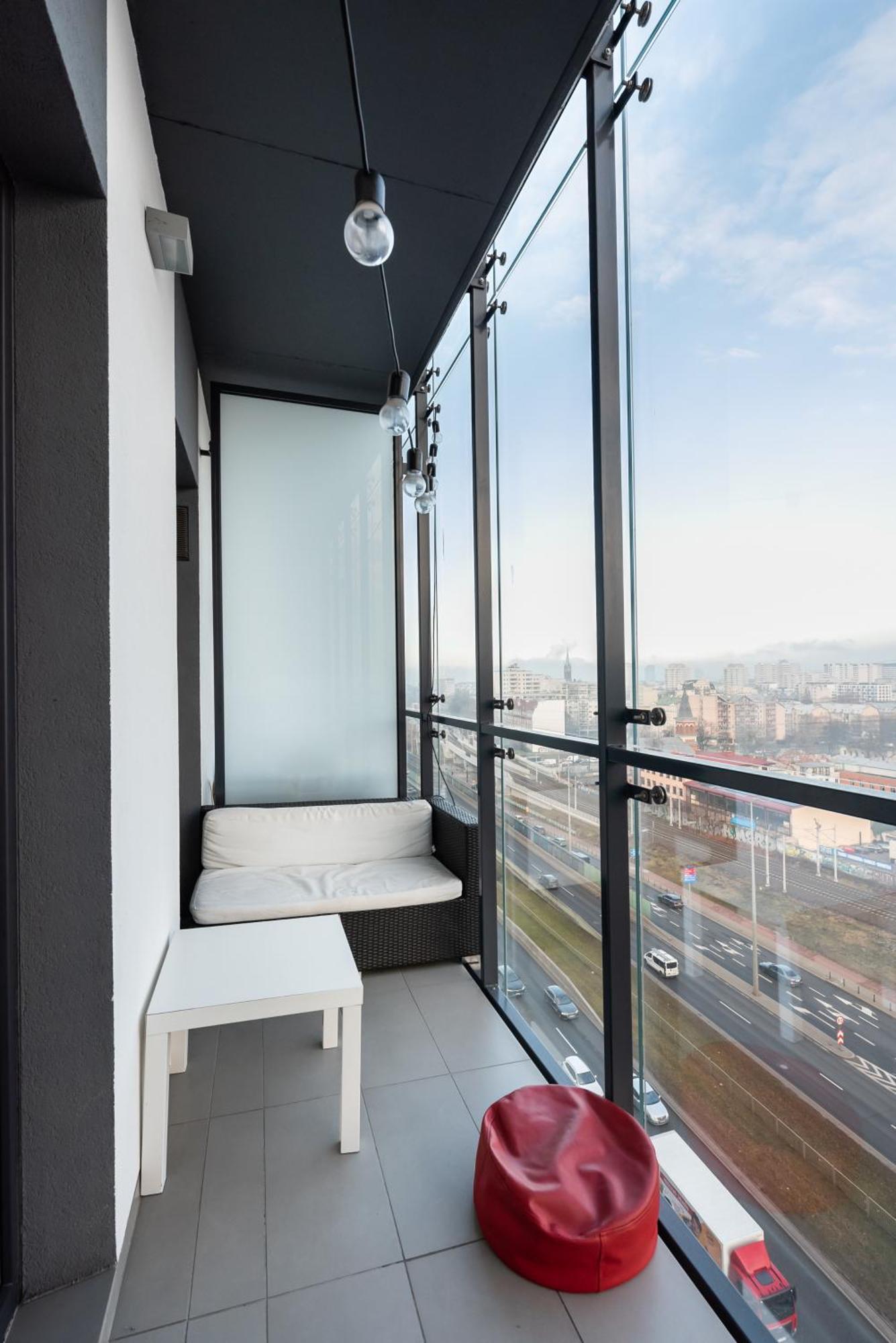 Wola Expo View Apartment Warschau